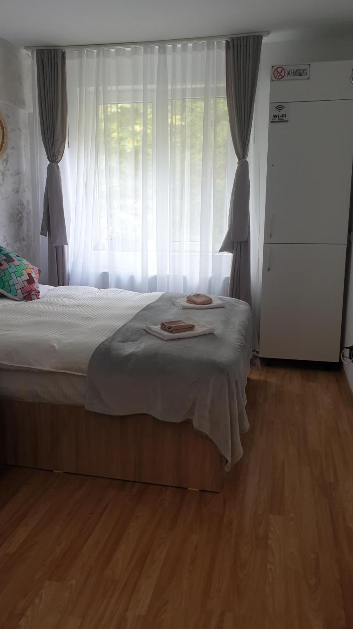 דירות סינאיה Garsoniera Ioana מראה חיצוני תמונה